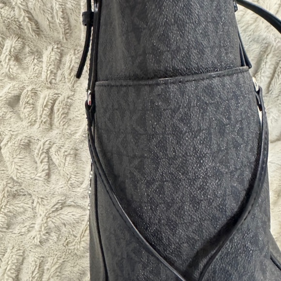 Michael Kors Voyager Tote Bag Zebra Stripe Calf Hair - Picture 7 of 12